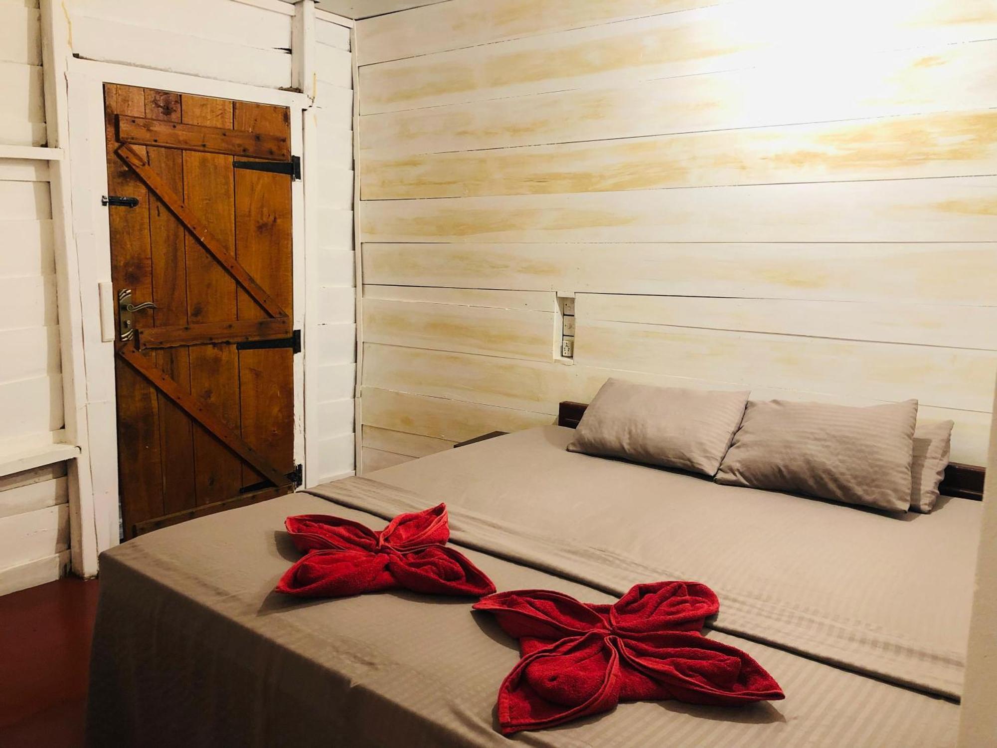 Little Fairy Home B&B อารูกัมเบย์ ภายนอก รูปภาพ