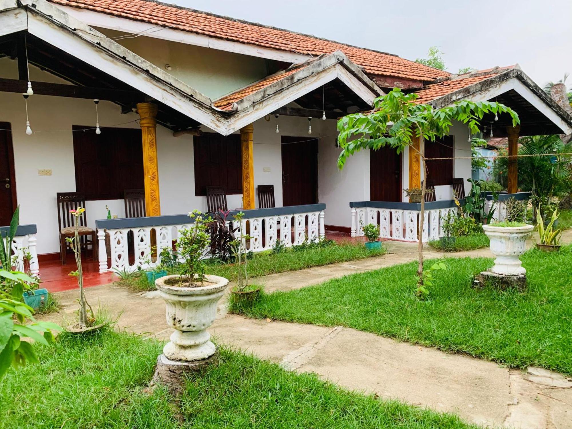 Little Fairy Home B&B อารูกัมเบย์ ภายนอก รูปภาพ